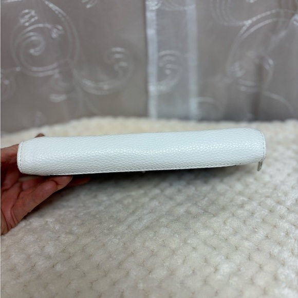 Guess Airlia Color Block Women’s Zip Around Wallet - Picture 6 of 12